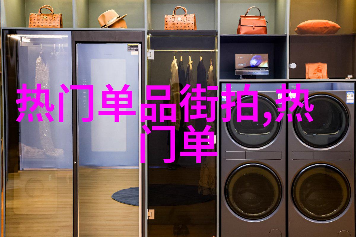 Prada推出圣诞新品 圣诞包包单品